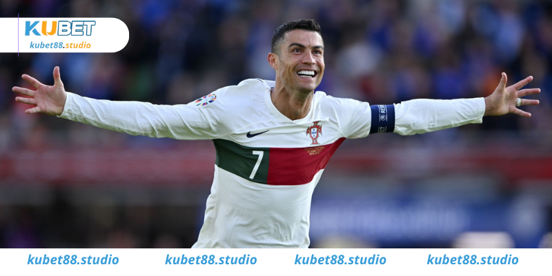 Cristiano Ronaldo thiên tài làng túc cầu